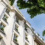 Le Lampika Hotel